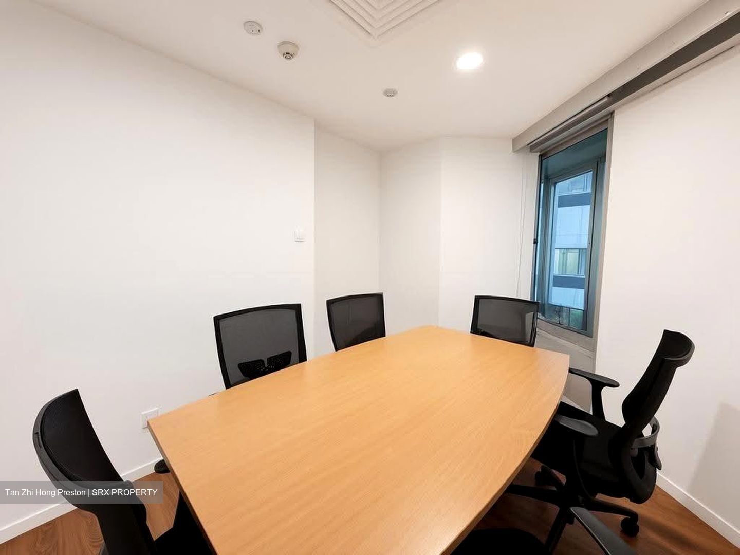 The Octagon (D1), Office #627360741